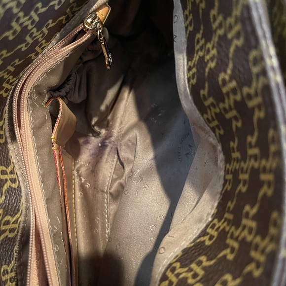 Rioni Satchel - Picture 7 of 9